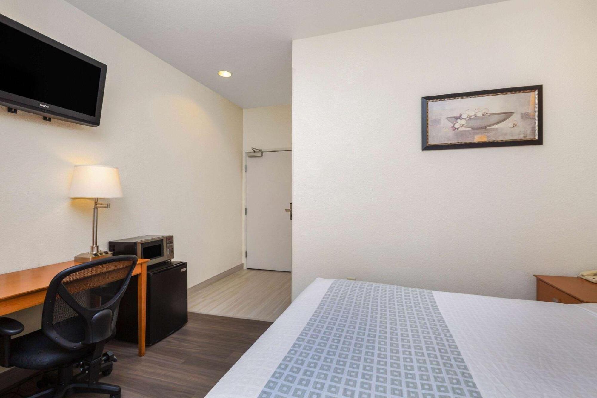 Hotel La Quinta By Wyndham Tulare